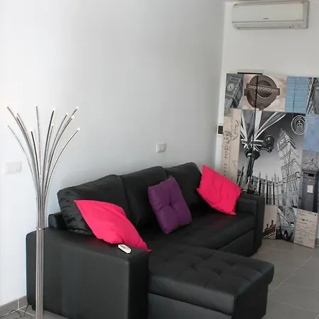 Vila Arecas Family House